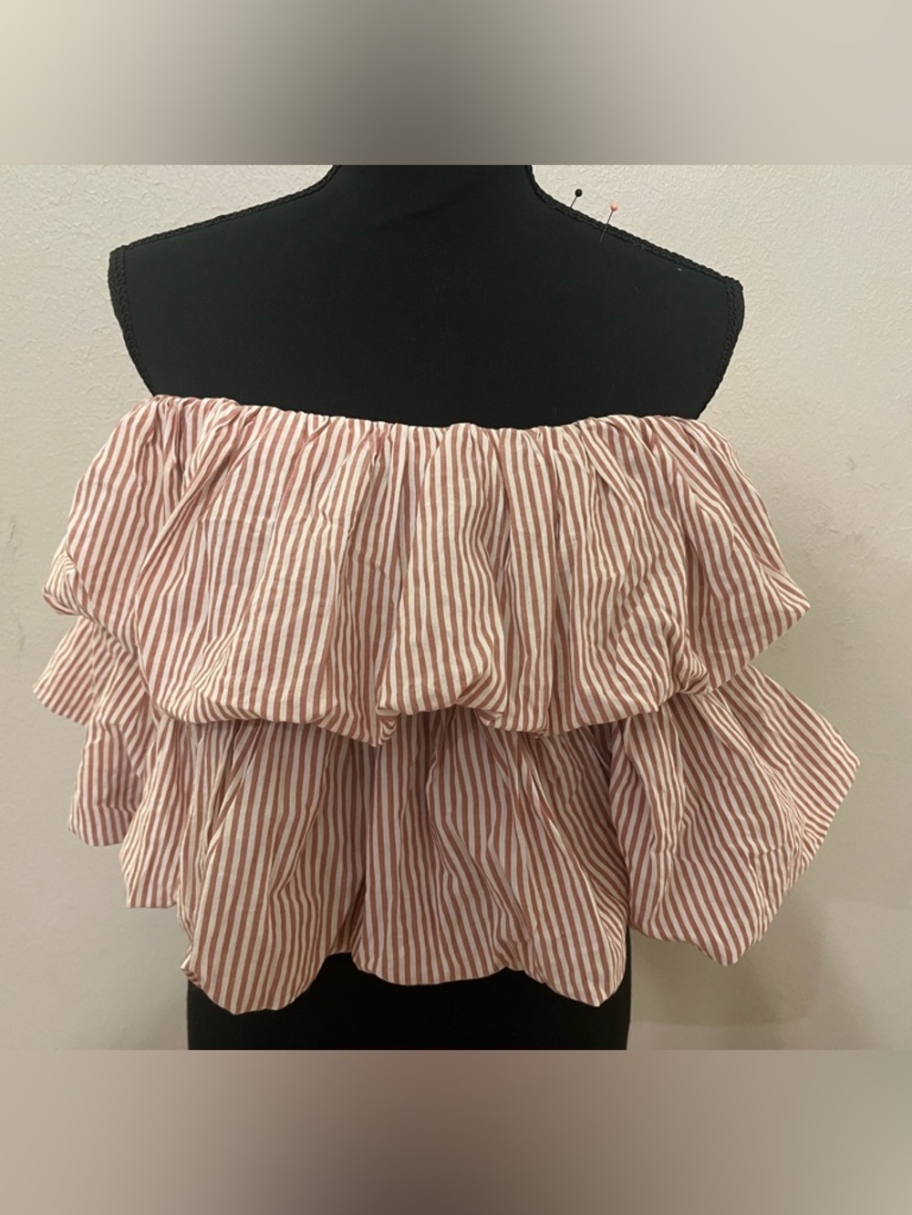 Anthropologie Striped Off-Shoulder Ruffle Bubble Top in Blush and White Size S